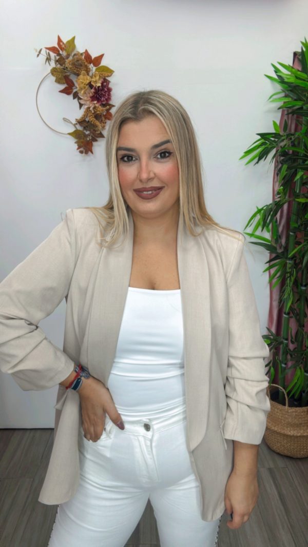 Blazer frunce basic beige