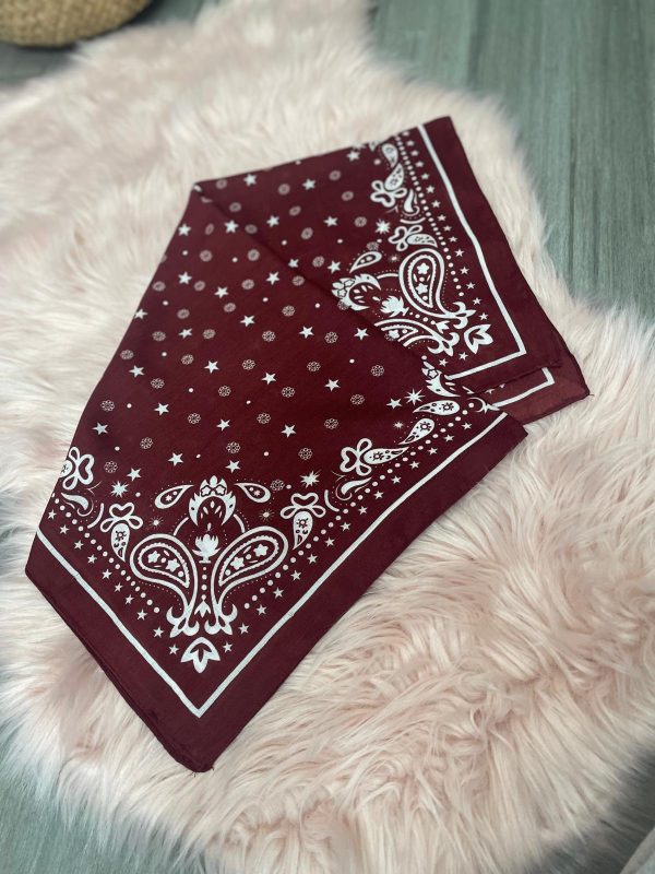 Pañuelo estampado modelo 11