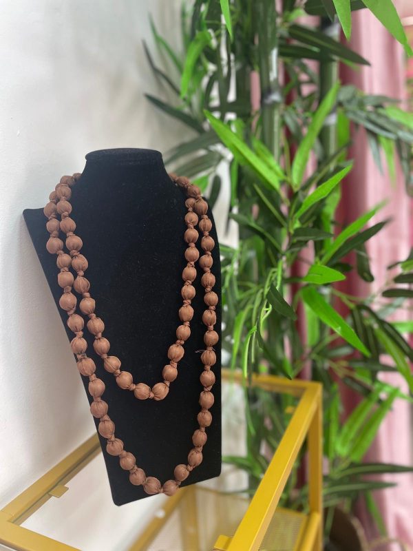 Collar arbolada marron