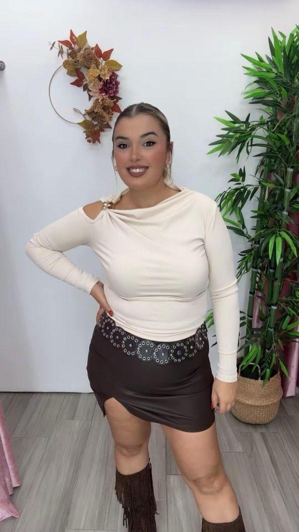 Camiseta chapa canale beige - Imagen 3
