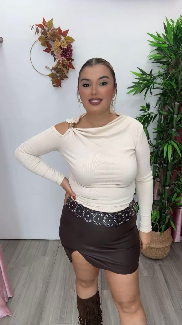 Camiseta chapa canale beige - Imagen 2