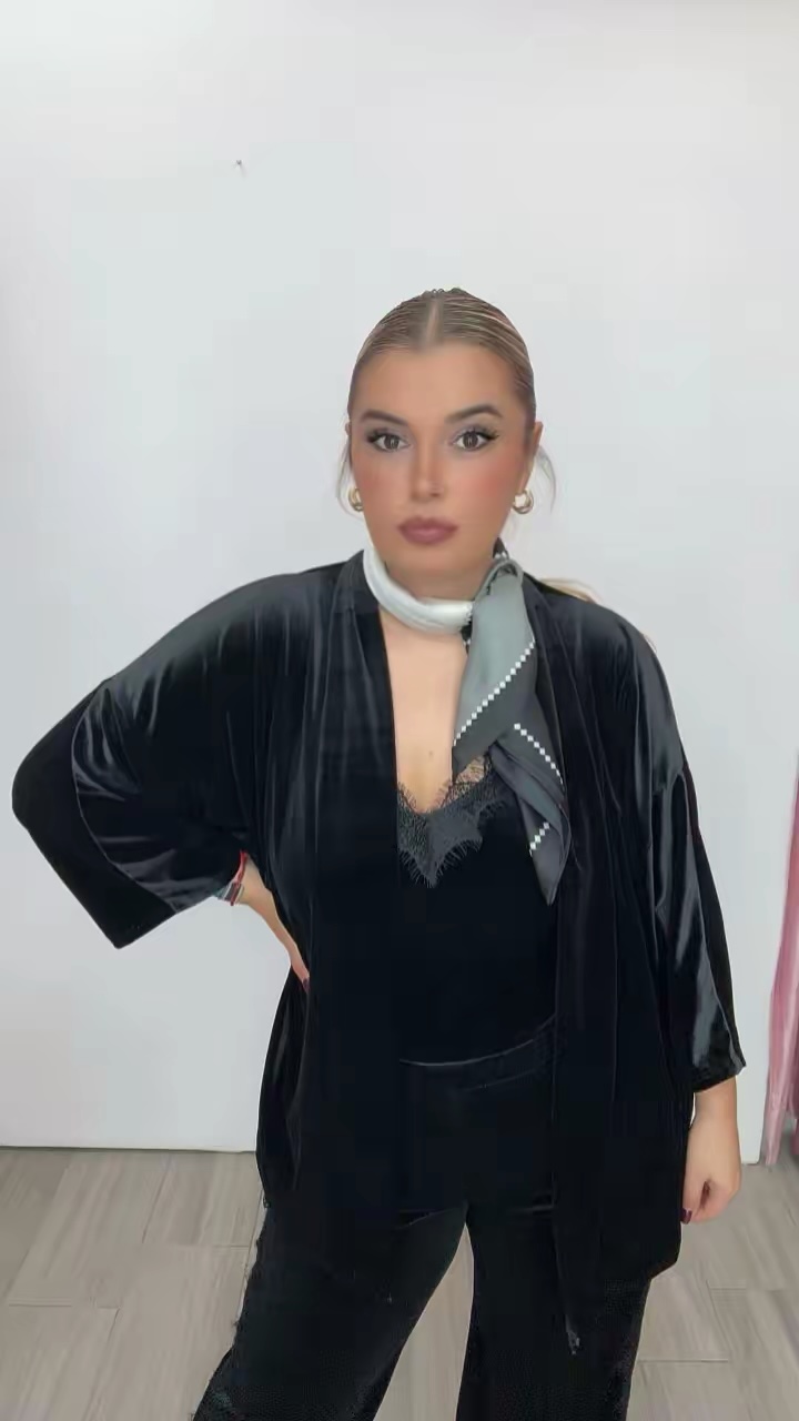 Caftan terciopelo corto negro